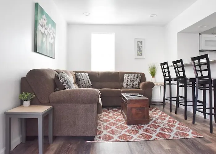 Perfect Mount Washington Walkable W Parking Apartment *